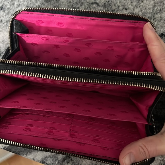 Juicy Couture like new wallet. Double zippered! - Picture 3 of 8